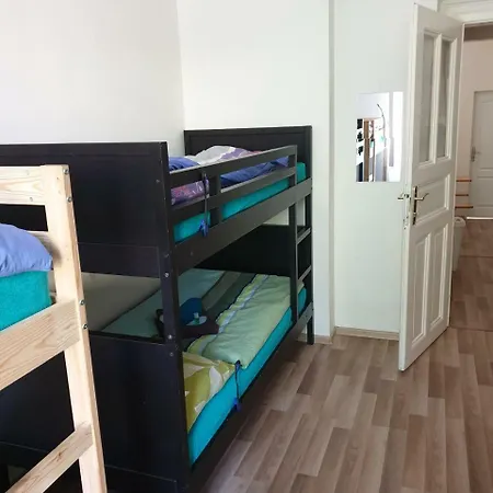 Marge A Hostel *