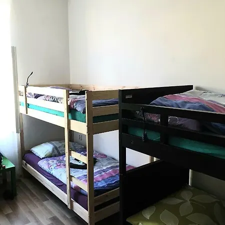 Marge A Hostel *